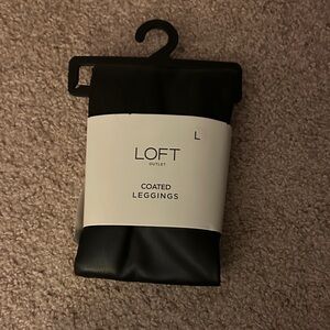 LOFT Outlet Black Pleather Coated Leggings size large